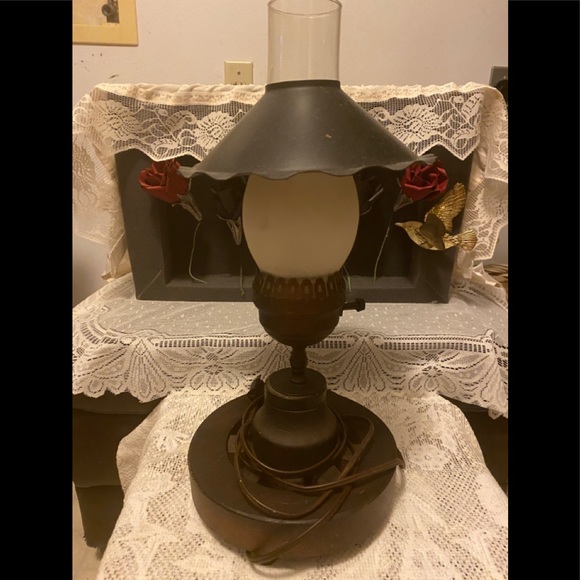 Lamp - Picture 1 of 4